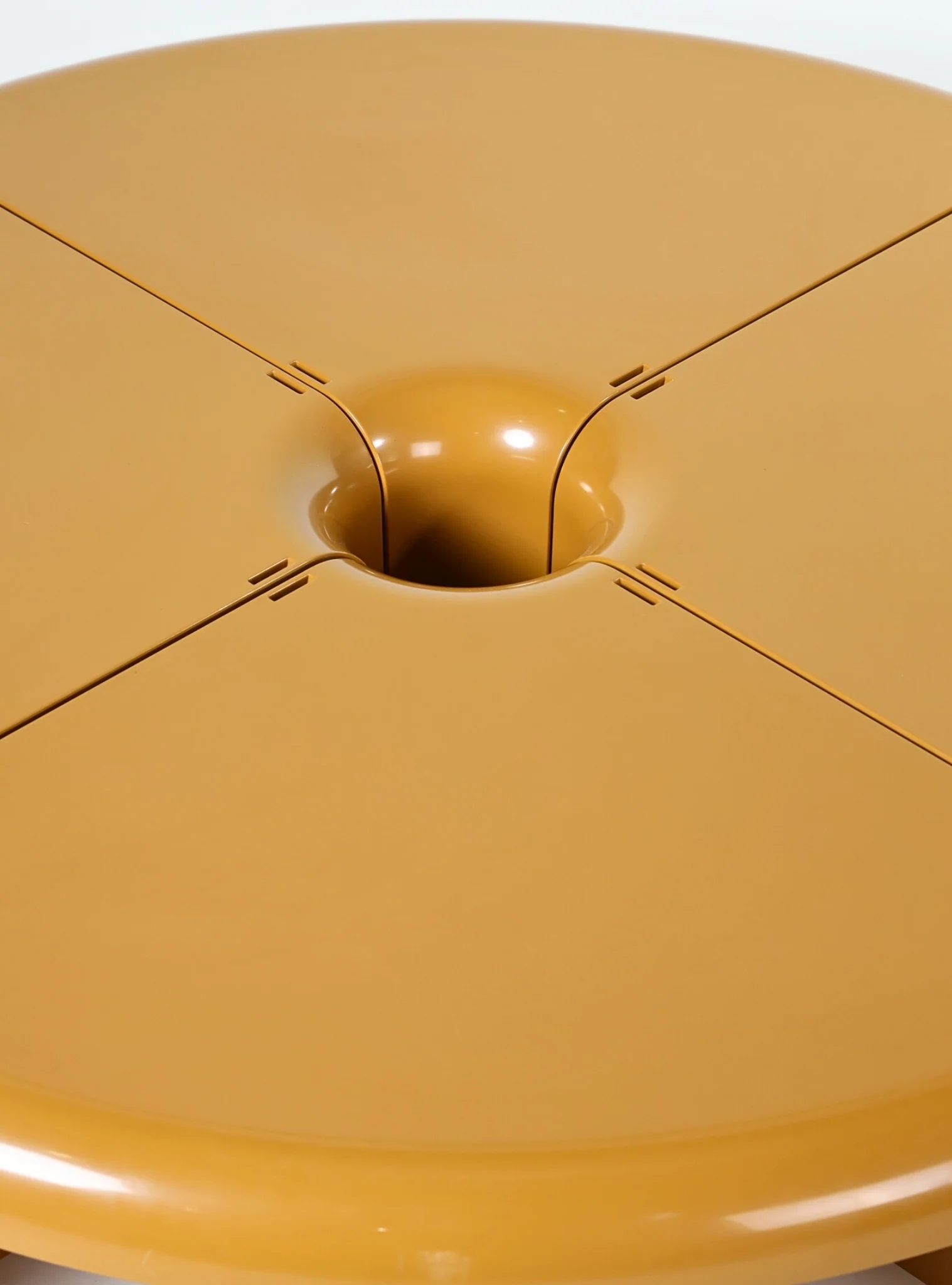 4 Piece Modular Plastic Table - Image 17