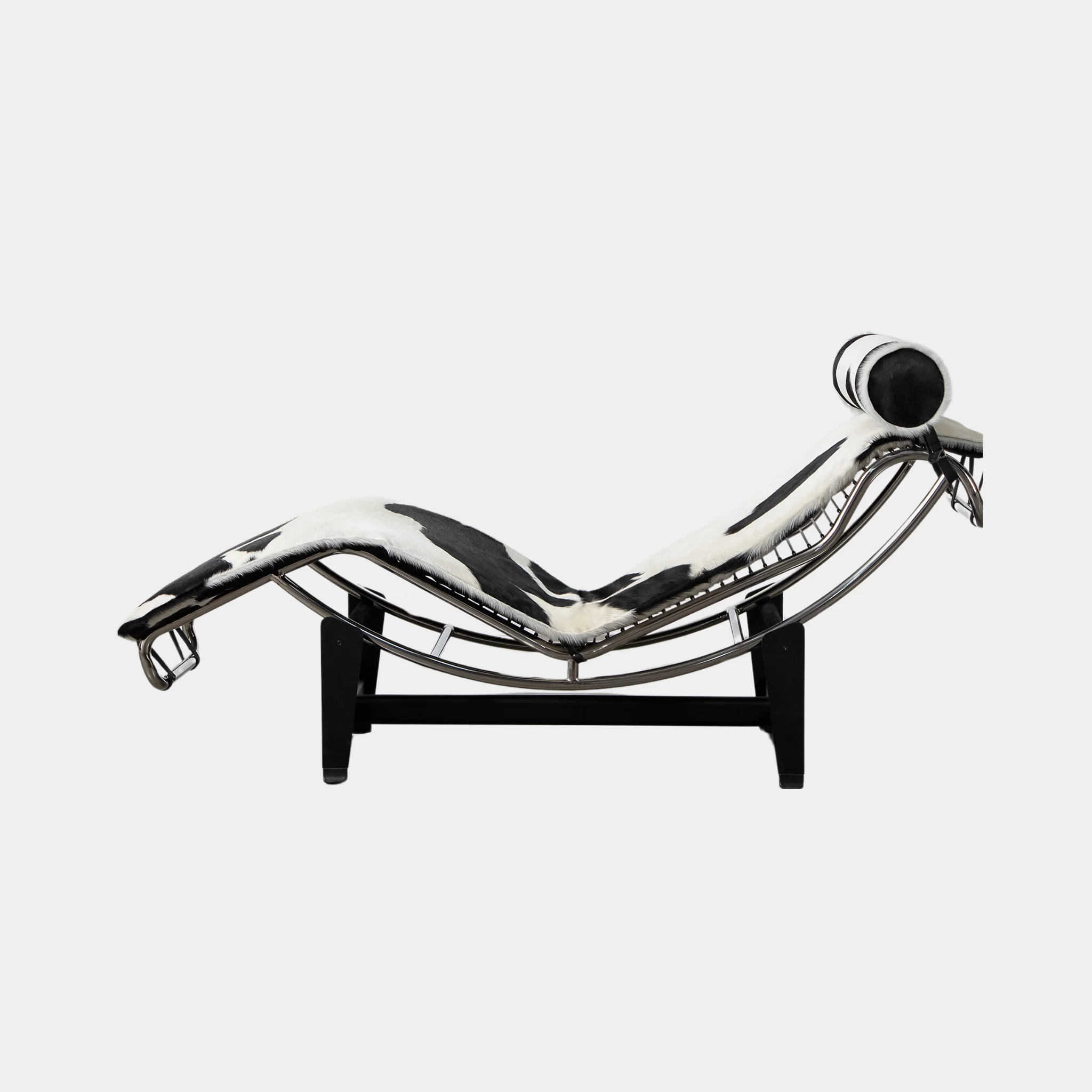 Bauhaus Cowhide Chaise Lounge - Image 15