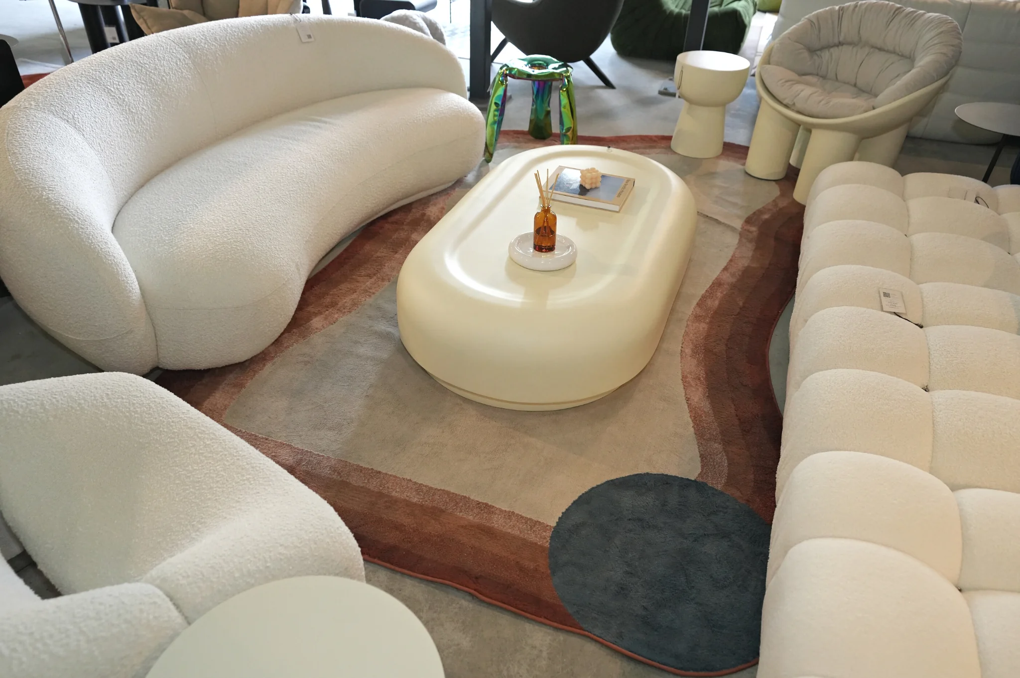 Chubby Series | Coffee Table | Fibreglass version - Image 14