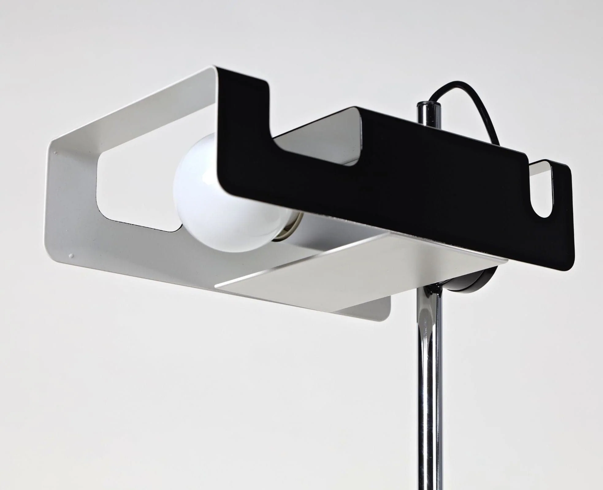 Helios Floor Lamp - Image 2
