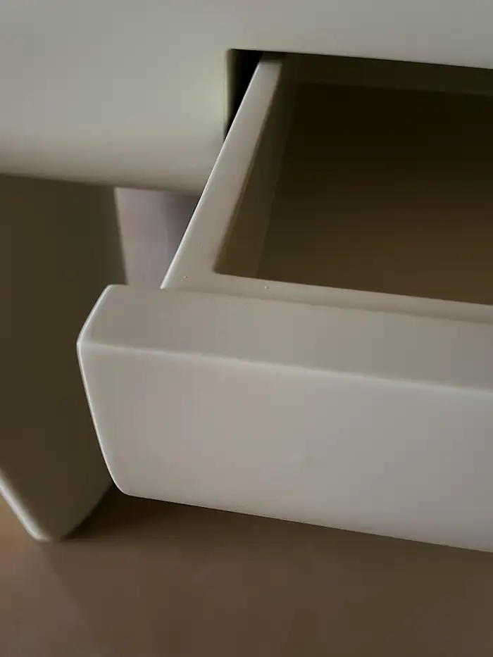 Kar Studio | Lifting Desk - Image 4