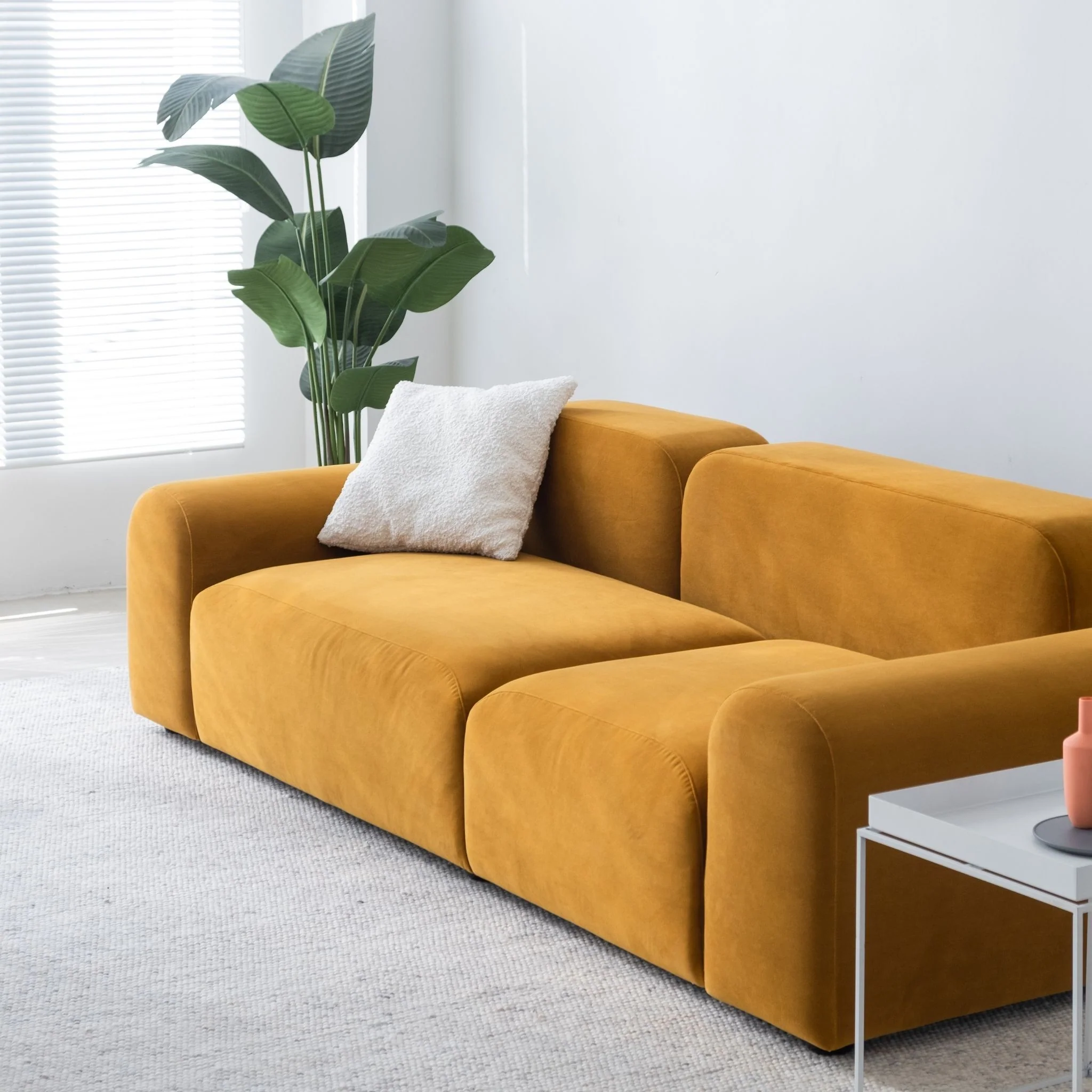 Roll Sofa - Image 9